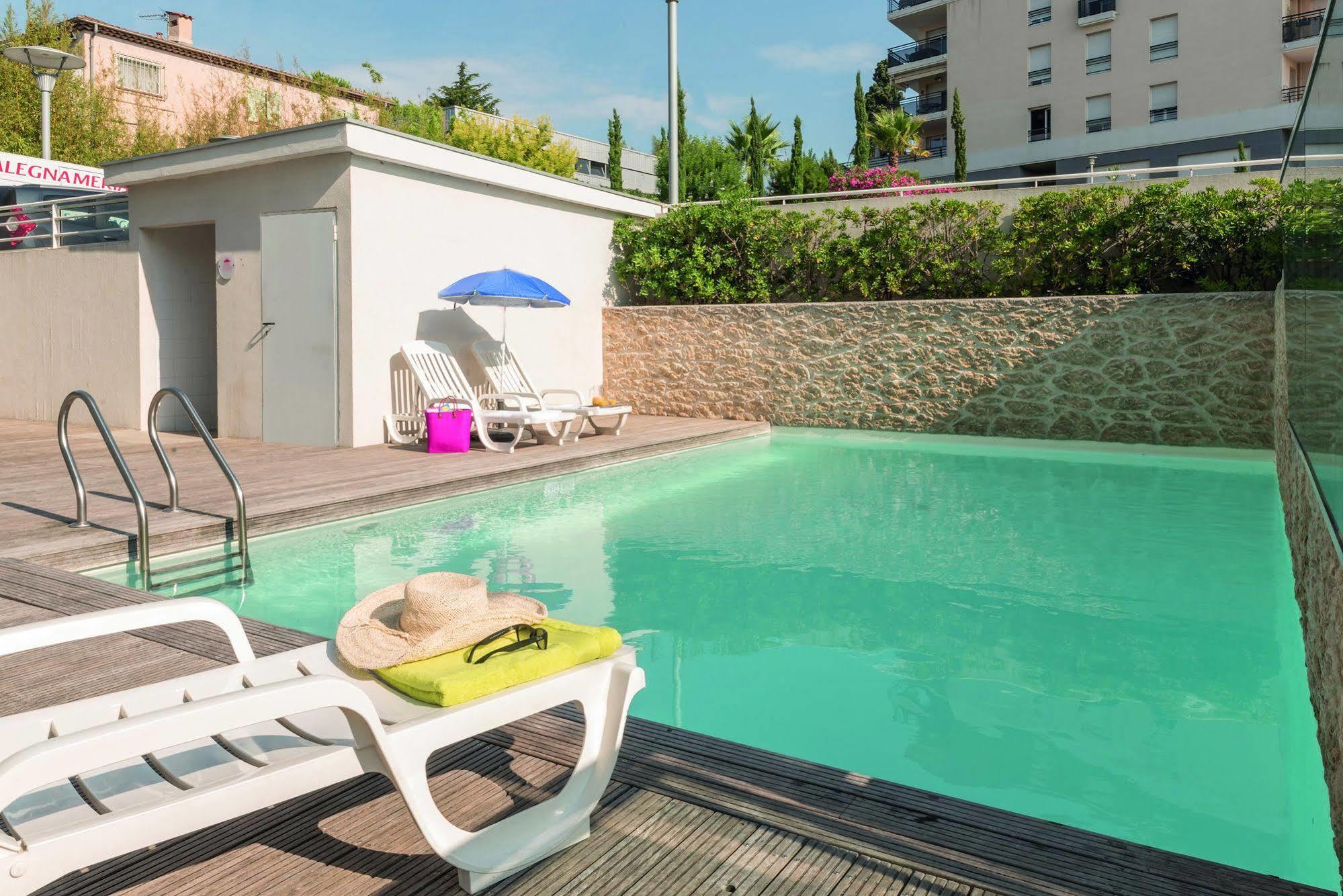 Appart'City Classic Antibes Buitenkant foto